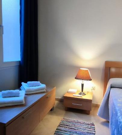 Apartamentos Serrallo, Parking Gratuito Y Cocina, Alhambra Y Playa Granada Luaran gambar