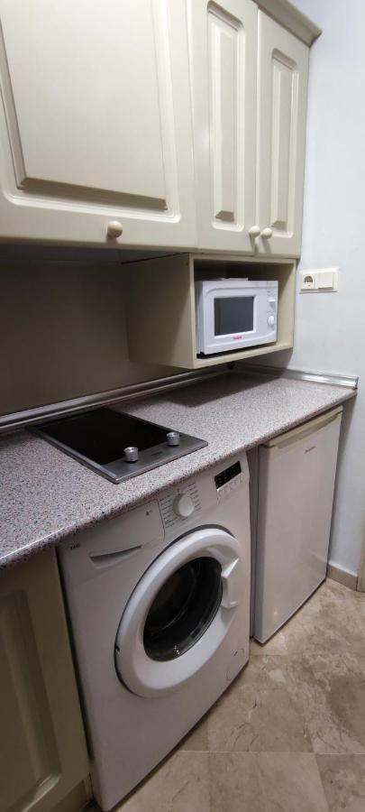 Apartamentos Serrallo, Parking Gratuito Y Cocina, Alhambra Y Playa Granada Luaran gambar